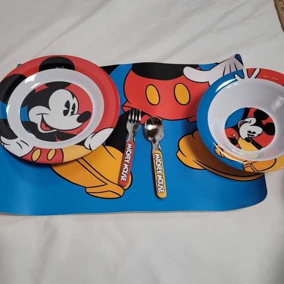 NIB Mickey & Co Mickey Mouse 6 Piece Child's Dish Set - Picture 9 of 9